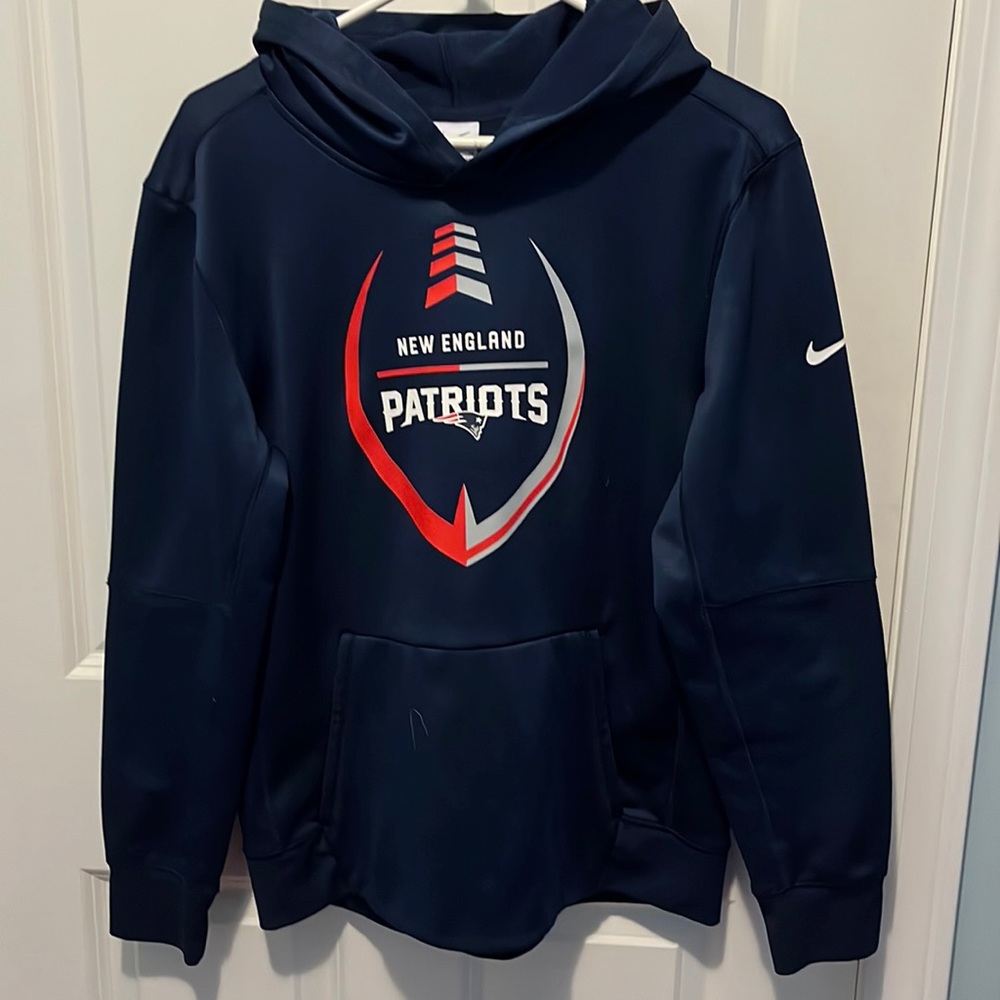 New England Patriots sweatshirt